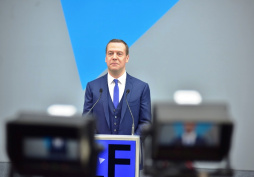 Медведев рассказал, что считает приоритетом российского права