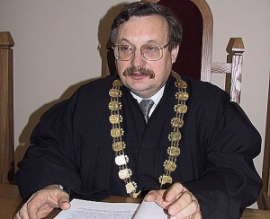 В Латвии Сейм снял с поста главу Даугавпиллского суда