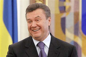 Яценюк подал иск против Януковича 