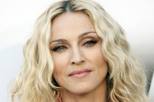 Мадонну обвиняют в нарушении закона о гомосексуализме