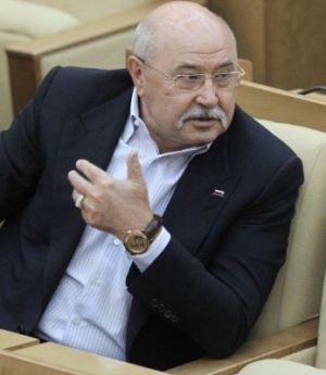 Депутат пожаловался главе ВС на «шаблонное» решение суда по спору с супругой