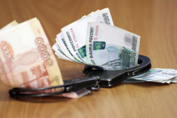 «Деньги не брал, это чистая подстава»: судью подозревают в вынесении «нужного» решения за 200 тыс. рублей
