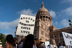 Суд заблокировал закон о запрете абортов в Техасе