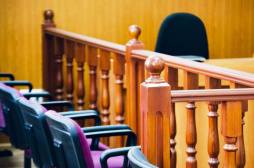 Верховный суд разрешил экс-сотрудникам арбитражных судов быть присяжными