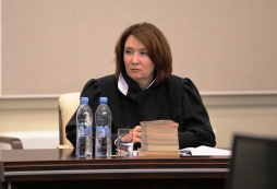 СМИ: грузинские юристы узнали правду о дипломе судьи Хахалевой