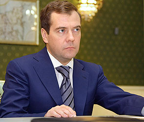 Медведев отказывается судить россиян за границей