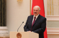Александр Лукашенко сегодня в ходе рабочей встречи с председателем Верховного суда Белоруссии Валентином Сукало предложил последнему поучаствовать в работе над новой Конституцией