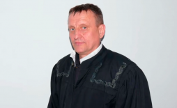 Участник запутанной истории экс-судья Турицын подал жалобу в Верховный Суд