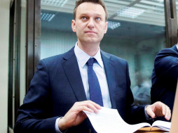 КС рассмотрит жалобу Навального на закон о выборах президента