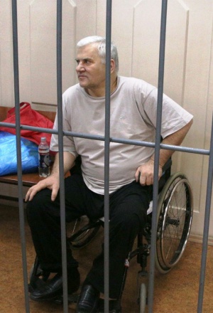 Адвокаты Амирова просят главу Минздрава помочь их клиенту с лечением