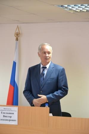 Глава Оренбургского облсуда предложил сделать «плавающим» количество присяжных